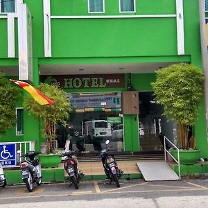 Green Hotel